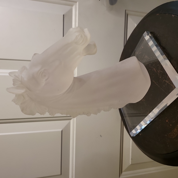 Mid Century Modern Lucite Frosted Horse Head 11" - Picture 5 of 8